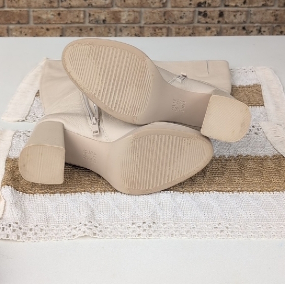 Naturalizer Cream Heeled Boots with Slouchy Design - Picture 6 of 7